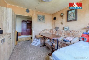 Na prodej prostorný byt 3+1 o celkové ploše 78 m², ulice Zel