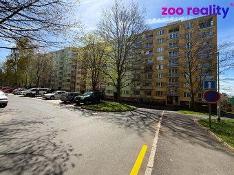 Nabízíme k prodeji byt 1+1 s lodžií ve 3. patře zatepleného 