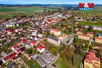Prodej bytu 2+1 (56 m²) v klidné části Teplé v osobním vlast