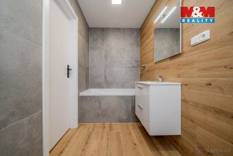 Nabízím k prodeji světlý byt 2+kk o užitné ploše 38 m² v kli