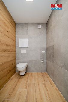Nabízím k prodeji světlý byt 2+kk o užitné ploše 38 m² v kli