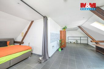 Nabízíme k prodeji víceúčelový objekt v obci Vlkaneč, který 