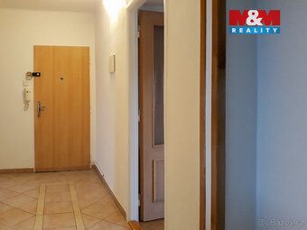 Nabízíme k pronájmu byt o dispozici 2+1. Nachází se ve 2 NP,
