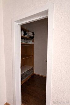 Pronájem bytu 1+kk, 29 m², Praha – Chodov (ul. Máchkova), po