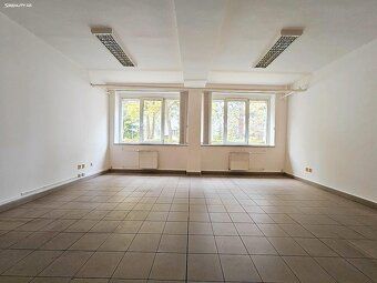 Nabízíme NÁJEM skladových prostor o rozloze 1306 m2 + kancel