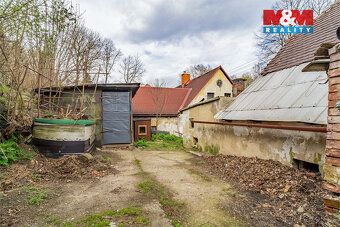 Prodej samostatného rodinného domu na okraji obce Hejnice. D