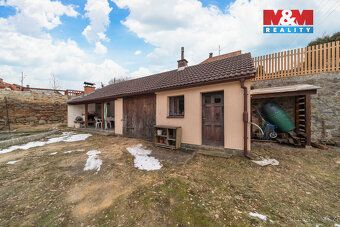 REZERVACE Nabízíme k prodeji prostorný rodinný dům v klidné 