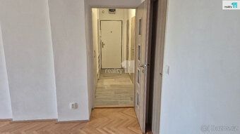 +popl. 4000, ,
 Pronajmu byt 2+1 po rekonstrukci v lokalitě 