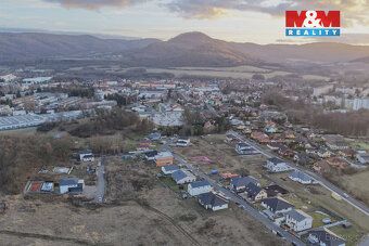 Nabízíme Vám pozemek rozloze 874 m2 na okraji lázeňského měs