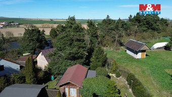 Nabízíme k prodeji krásnou zahradu o rozloze 340 m², situova