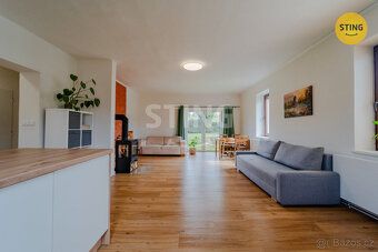 Nabízíme k prodeji modernizovaný rodinný dům o dispozici 4+1
