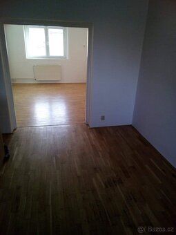 Nabízím dlouhodobý pronájem bytu 2+1 o velikosti 55m2 ve měs