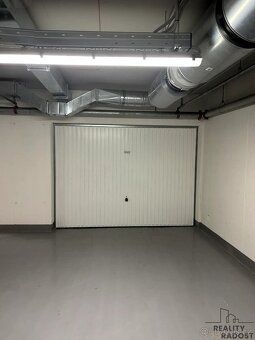 Nabízíme k pronájmu moderní byt o dispozici 2+kk v novostavb