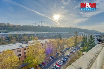 Výjimečný byt po rekonstrukci k pronájmu 3+kk o velikosti 65