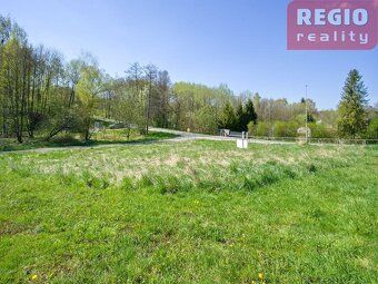 Nabízíme Vám ke koupi pozemek o celkové výměře 1019m2, nachá