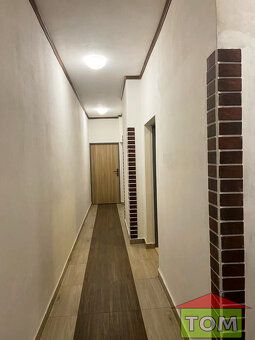 Nabízíme Vám k dlouhodobému pronájmu byt o dispozici 2+KK v 