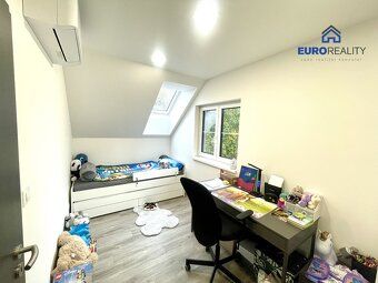 Nabízíme k prodeji příjemně útulný a vhodně řešený rodinný d