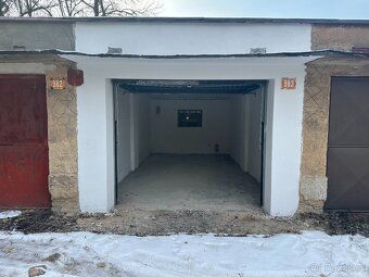 Nabízím k prodeji řadovou garáž č. 6163 o výměře 21 m², kter