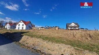 Nabízíme k prodeji pozemek v horách o výměře 537 m2 s výhled