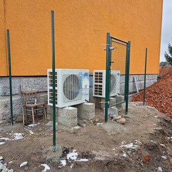 Nabízíme k prodeji prosvětlený byt 2+KK s šatnou, o velikost