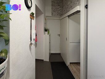 Nabízíme k prodeji prostorný, světlý a udržovaný byt 3+1 o u