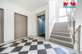 Prodej stylově zařízeného bytu 1+kk o výměře 36 m², situovan