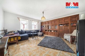Tento rodinný dům o dispozici 2+1 s užitnou plochou 150 m² s