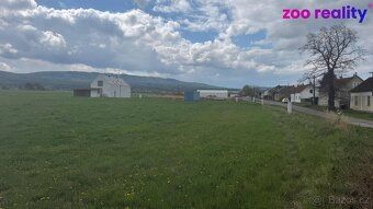 Nabízíme Vám k prodeji stavební pozemek o ploše 687m2 v Host
