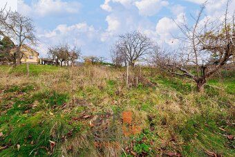Ev.č. 00433 Stavební pozemek 846 m² – Kunice u Říčan
40% zas