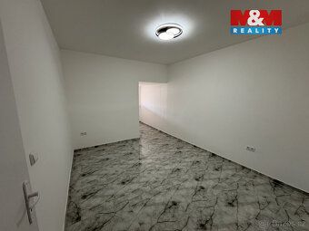 Nabízíme k pronájmu prostory o dispozici 3+kk v přízemí rodi