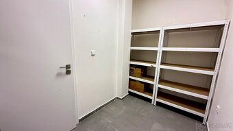 Nabízíme k prodeji velmi pěkný byt 1+1 o ploše 55,58 m² s ko