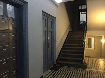 Nabízíme k prodeji velmi pěkný byt 1+1 o ploše 55,58 m² s ko