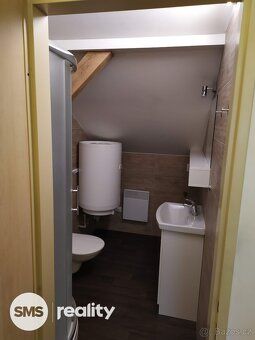 Nabízím k pronájmu útulný byt 1+kk o velikosti 36 m², který 