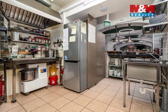Nabízíme k pronájmu atraktivní gastro prostor o celkové ploš