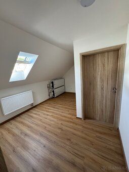 Pronájem bytu 2+kk, 45 m² – Velatice Nabízím k pronájmu úpln