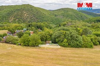 Pozemek o výměře 394 m² v osobním vlastnictví je připraven k