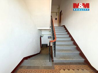 Nabízíme Vám k prodeji apartmán ve Vejprtech, který se nachá