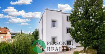 Ev.č. 03031 Pronájem bytu 2+kk, 60 m², vila se zahradou a pa