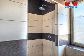 Nabízíme k prodeji komerční objekt v rušné části Veselí nad 