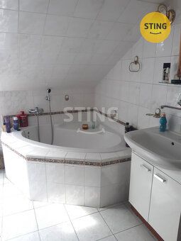 Nabízíme pronájem krásného podkrovního bytu 3+1 s terasou ve