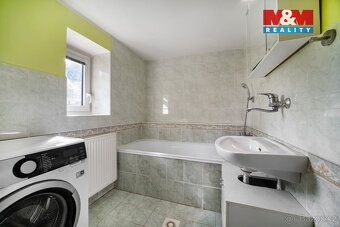 Nabízíme ke koupi rodinný dům s přilehlým pozemkem o celkové