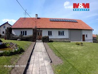 Nabízíme k prodeji rodinný dům v klidné části obce Libhošť. 