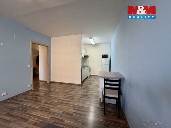 Nabízíme k pronájmu příjemně situovaný a moderní byt 2+kk o 
