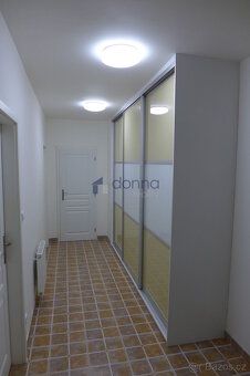 Pronájem pěkného bytu 2+kk, o ploše 82m2, s balkónkem 2m2, v