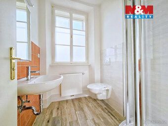 Nabízíme k pronájmu krásný rohový byt 1+kk, 32 m² v obci Stu