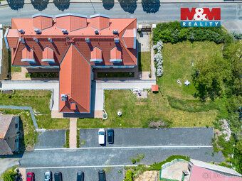 Nabízíme k pronájmu krásný rohový byt 1+kk, 32 m² v obci Stu