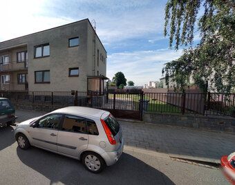 Ve vyhledávané lokalitě Olomouc-Holice nabízíme k prodeji sl