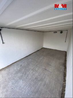 Nabízíme k prodeji panelovou garáž o užitné ploše 20 m² v ka