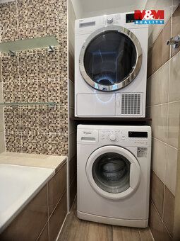 Nabízím k pronájmu prostorný a světlý byt o dispozici 3+1 si