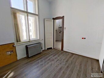 Ev.č. 00699 V zastoupení majitele nabízíme prodej bytu 2+1, 